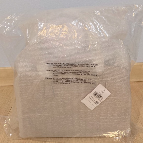 💝 Kate Spade 💝 Leather Medium Satchel with Snaps, Zipper & Feet 💝 - Picture 8 of 16